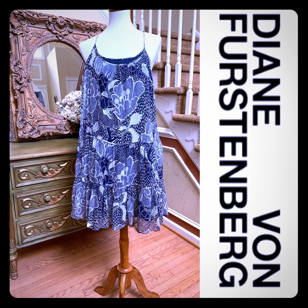 New List🌴Navy and White Silk DVF Mini Dress